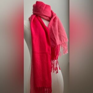 Pink ombré scarf